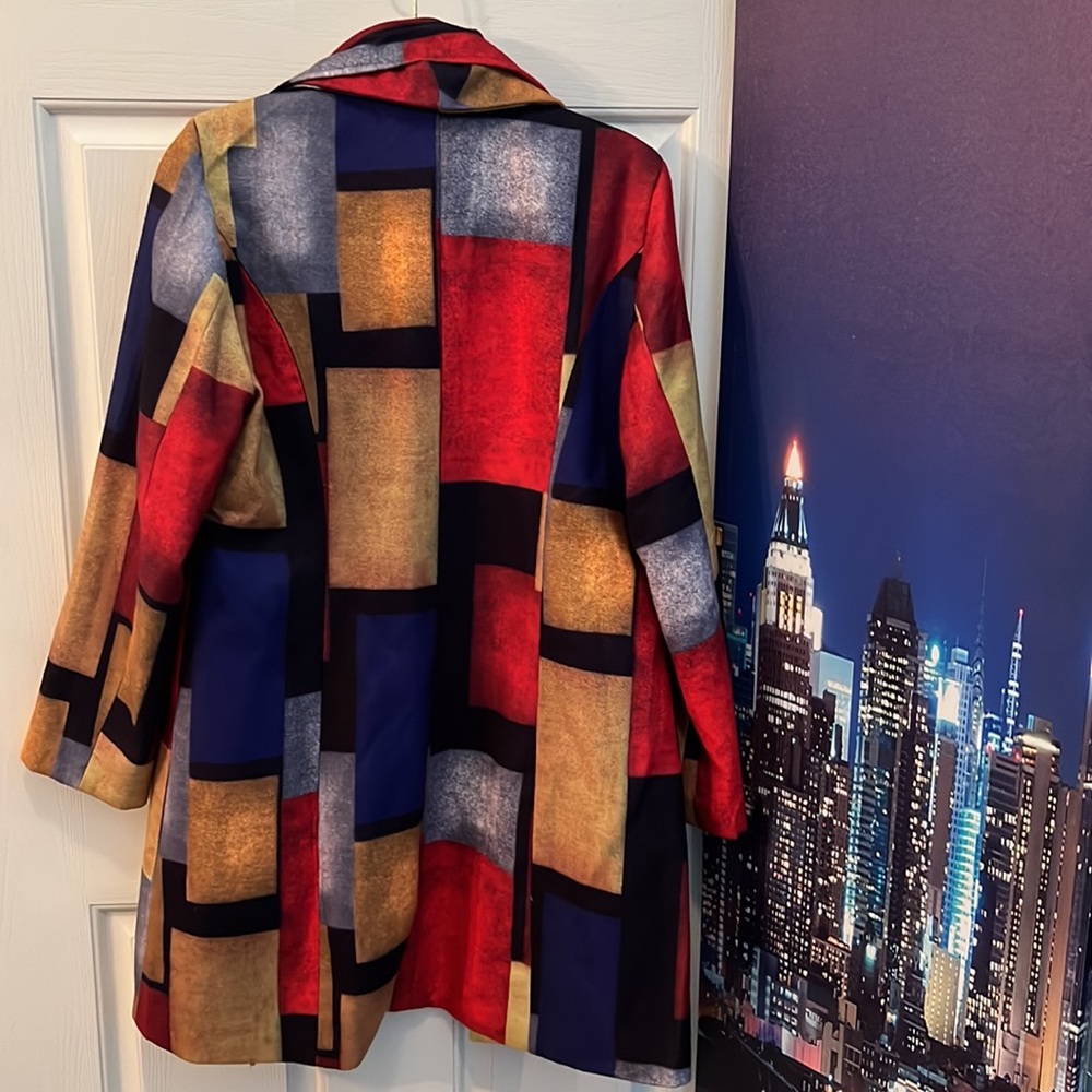 Liz Coat - Picture 5 of 7
